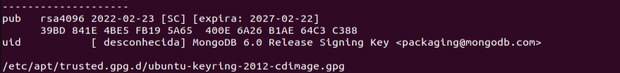 Terminal do Linux, onde foi executado o comando apt-key list e a chave do MongoDB foi criada corretamente.