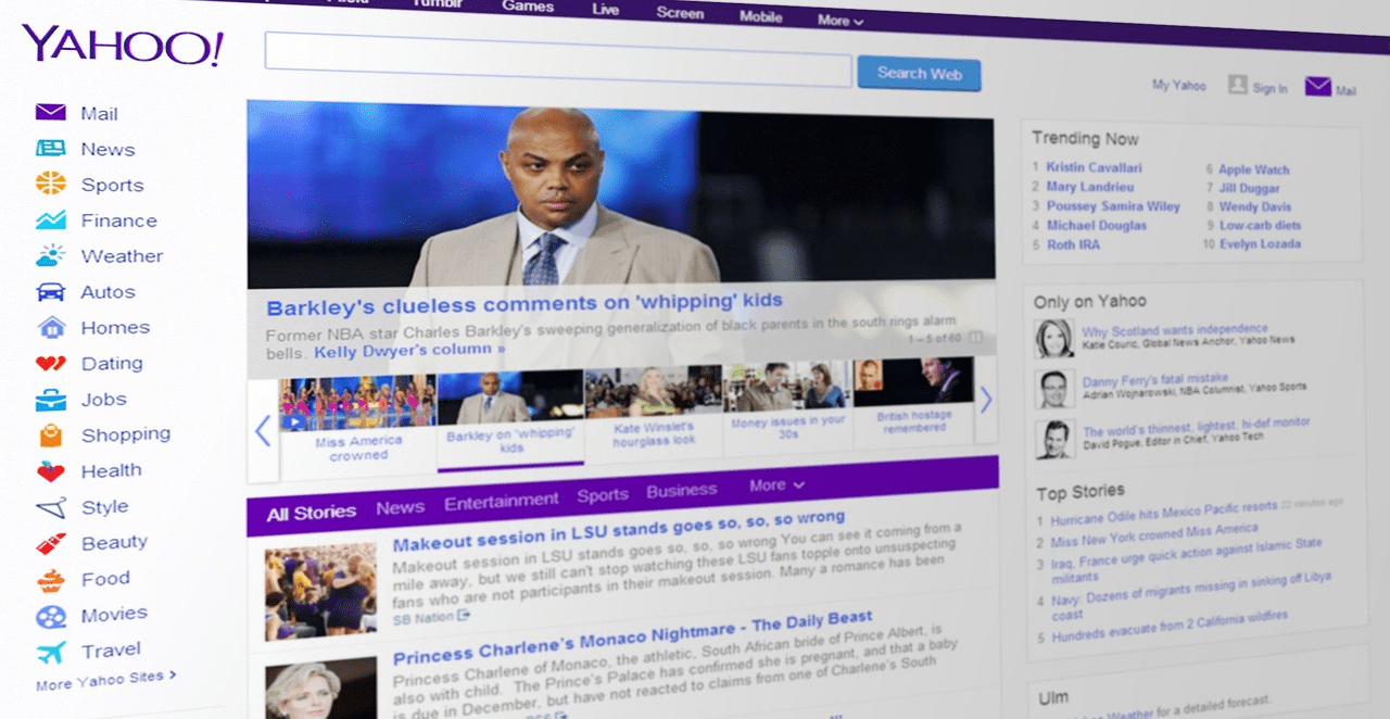 Print do site de notícias Yahoo, com notícias em destaque listadas ao centro da tela.
