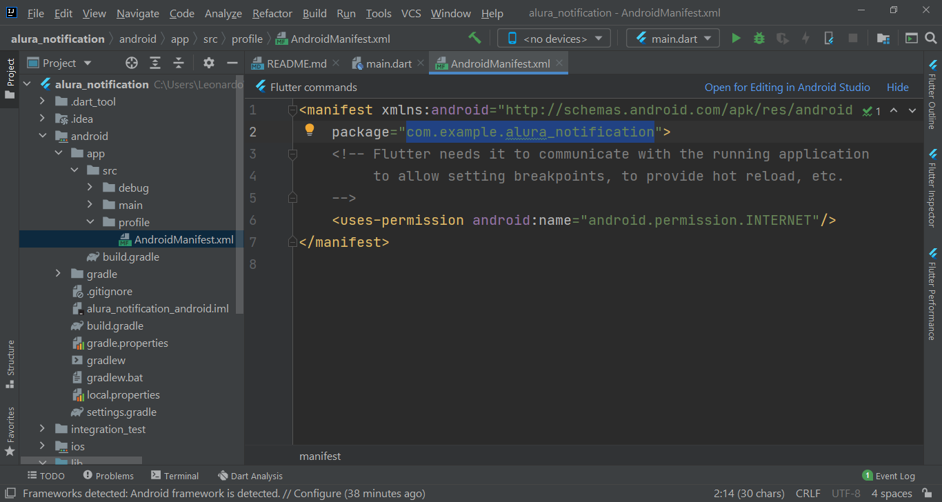 Print do Intellij navegando pelas pastas do projeto alura notifications, criado em Flutter, até o arquivo arquivo AndroidManifest.xml para obtermos o package “com.example.alura_notification”